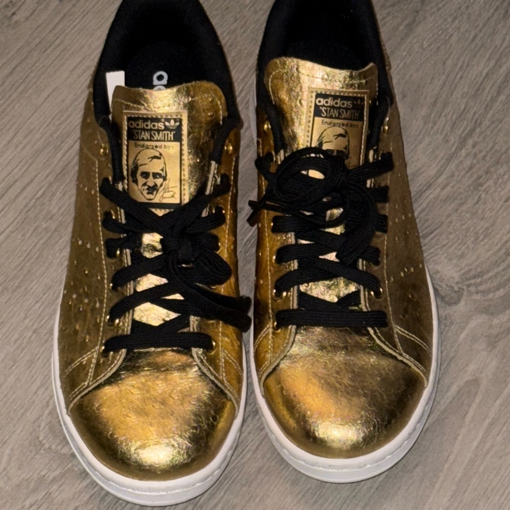 Adidas Gold Stan Smith Shoes size 9.5 men